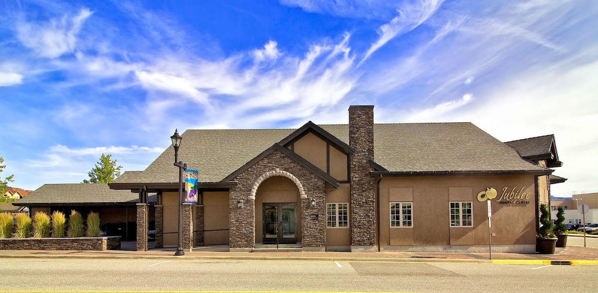 Jubilee Dental Centre dental clinic in Summerland - Photo 1