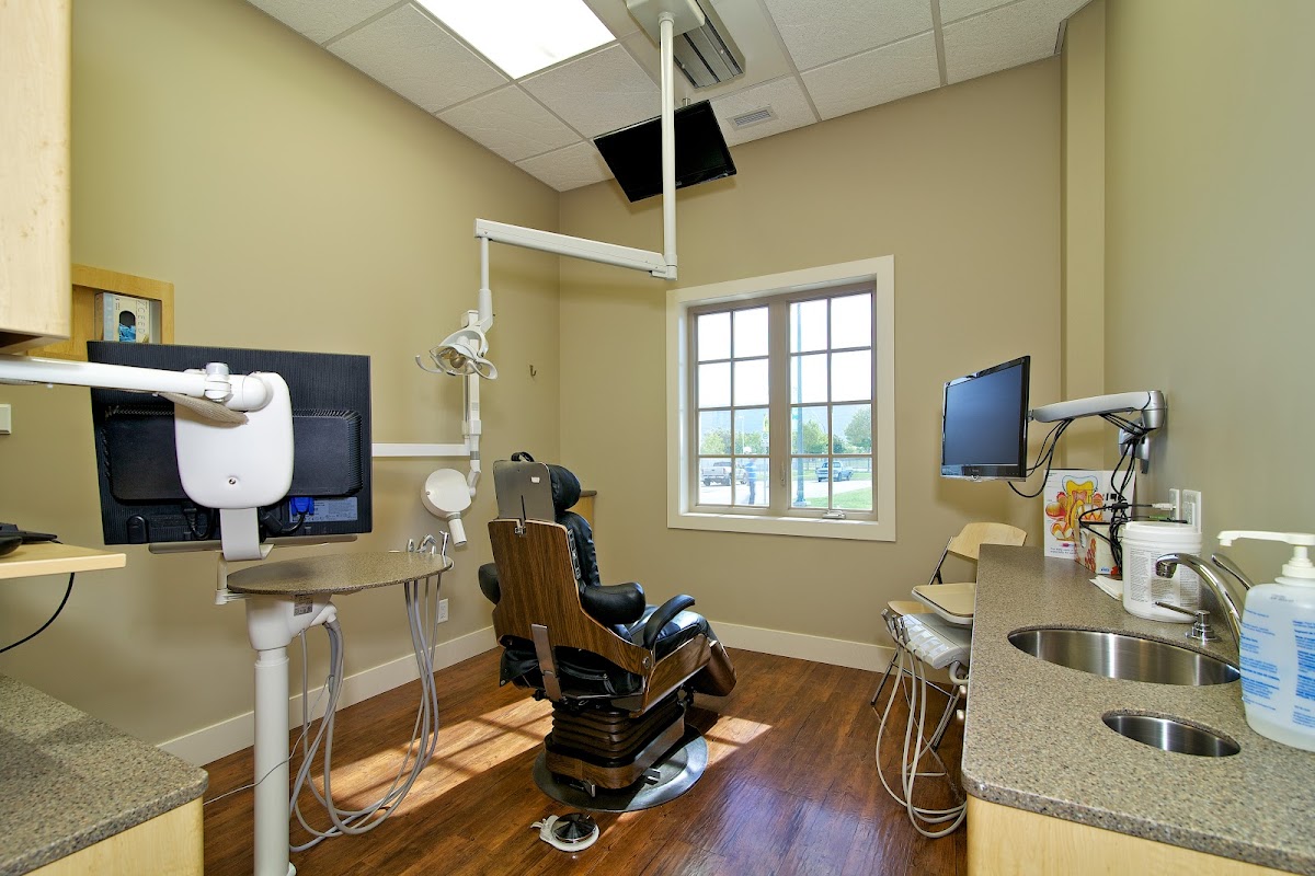 Jubilee Dental Centre dental clinic in Summerland - Photo 3