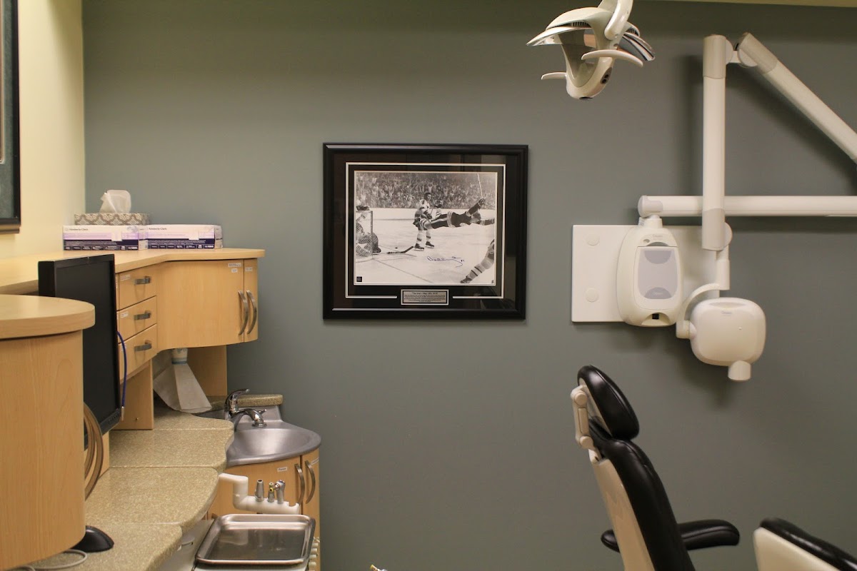 Dr. Derek Fika Family Dentistry dental clinic in Edmonton - Photo 2