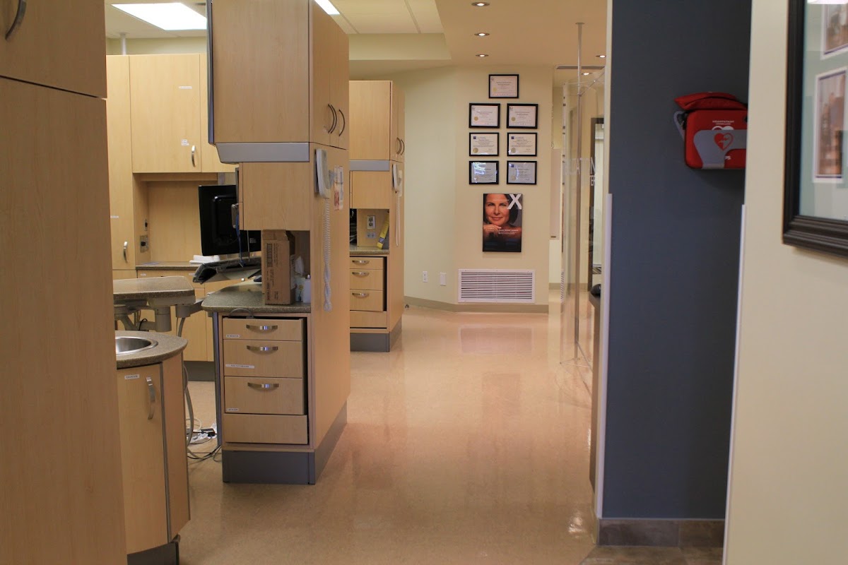 Dr. Derek Fika Family Dentistry dental clinic in Edmonton - Photo 5