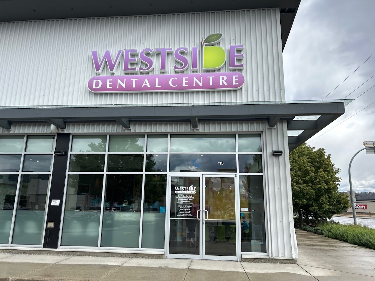 Westside Dental Centre dental clinic in Westbank - Photo 3