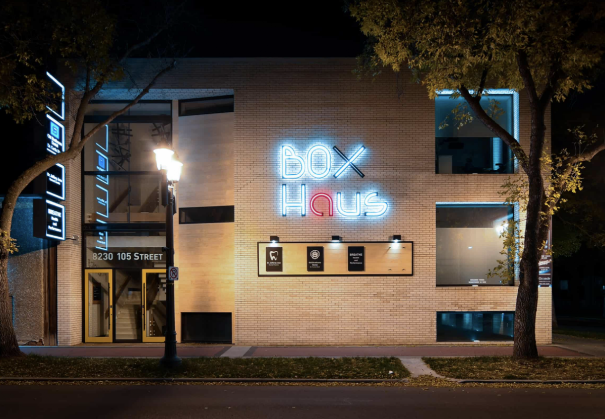Dental Haus dental clinic in Edmonton - Photo 1