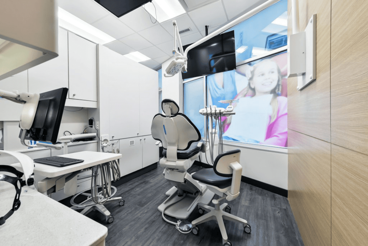 South Point Dental - Airdrie dental clinic in Airdrie - Photo 4