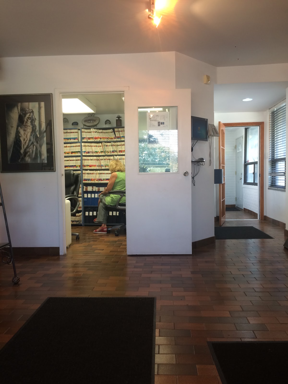 Forest Hill Village Orthodontics - Dr. David Hirsch dental clinic in Old Toronto - Photo 3