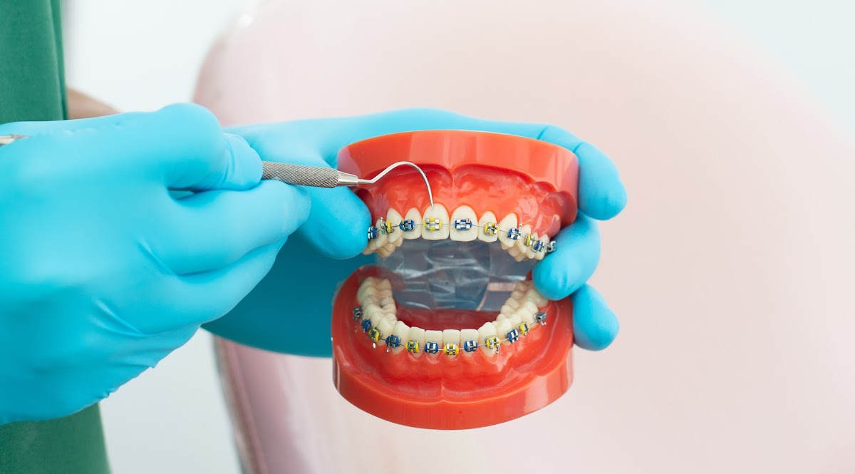 Davis Orthodontics-Oshawa Centre dental clinic in Oshawa - Photo 1