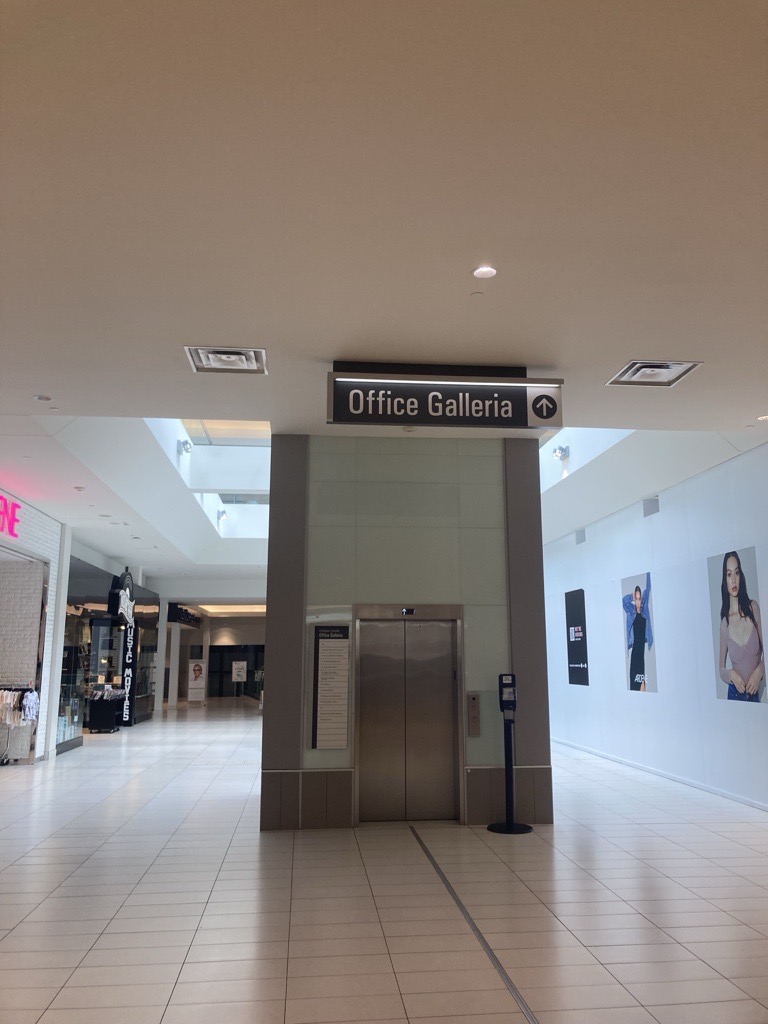 Davis Orthodontics-Oshawa Centre dental clinic in Oshawa - Photo 6
