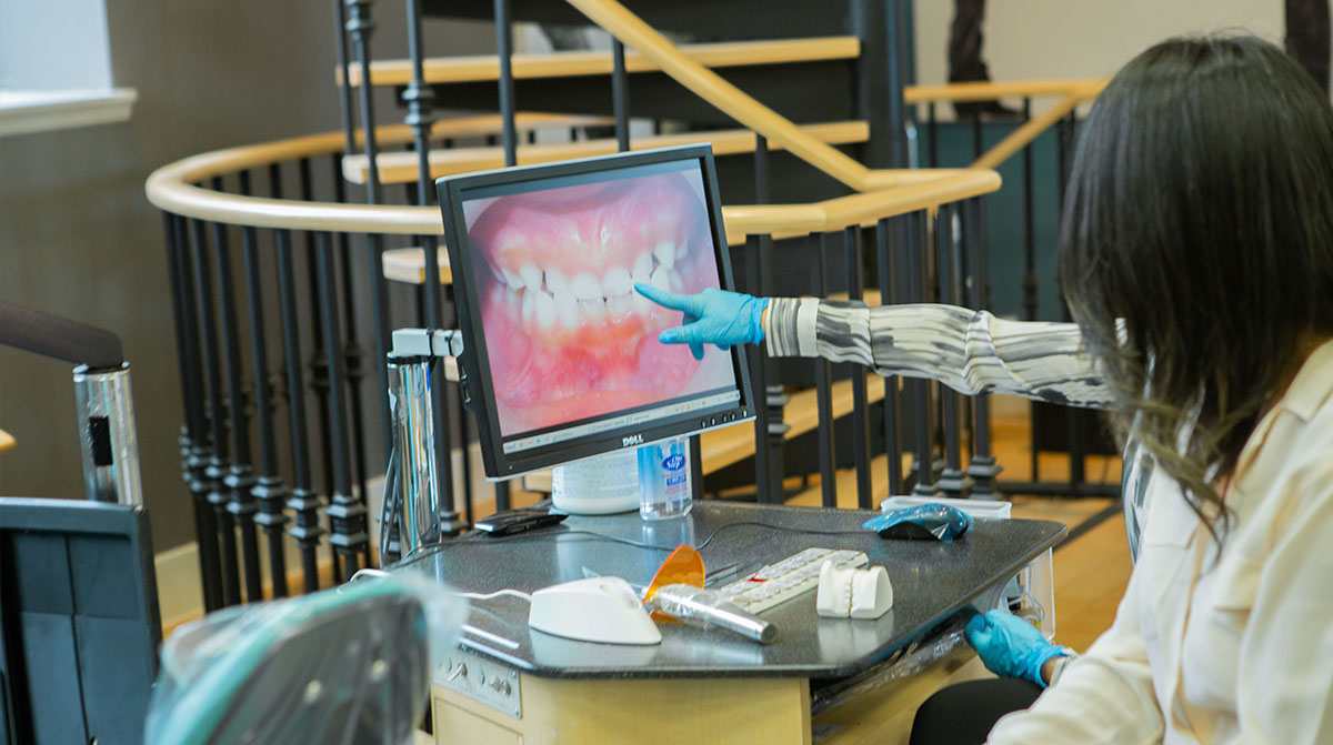 Davis Orthodontics-Oshawa Centre dental clinic in Oshawa - Photo 9