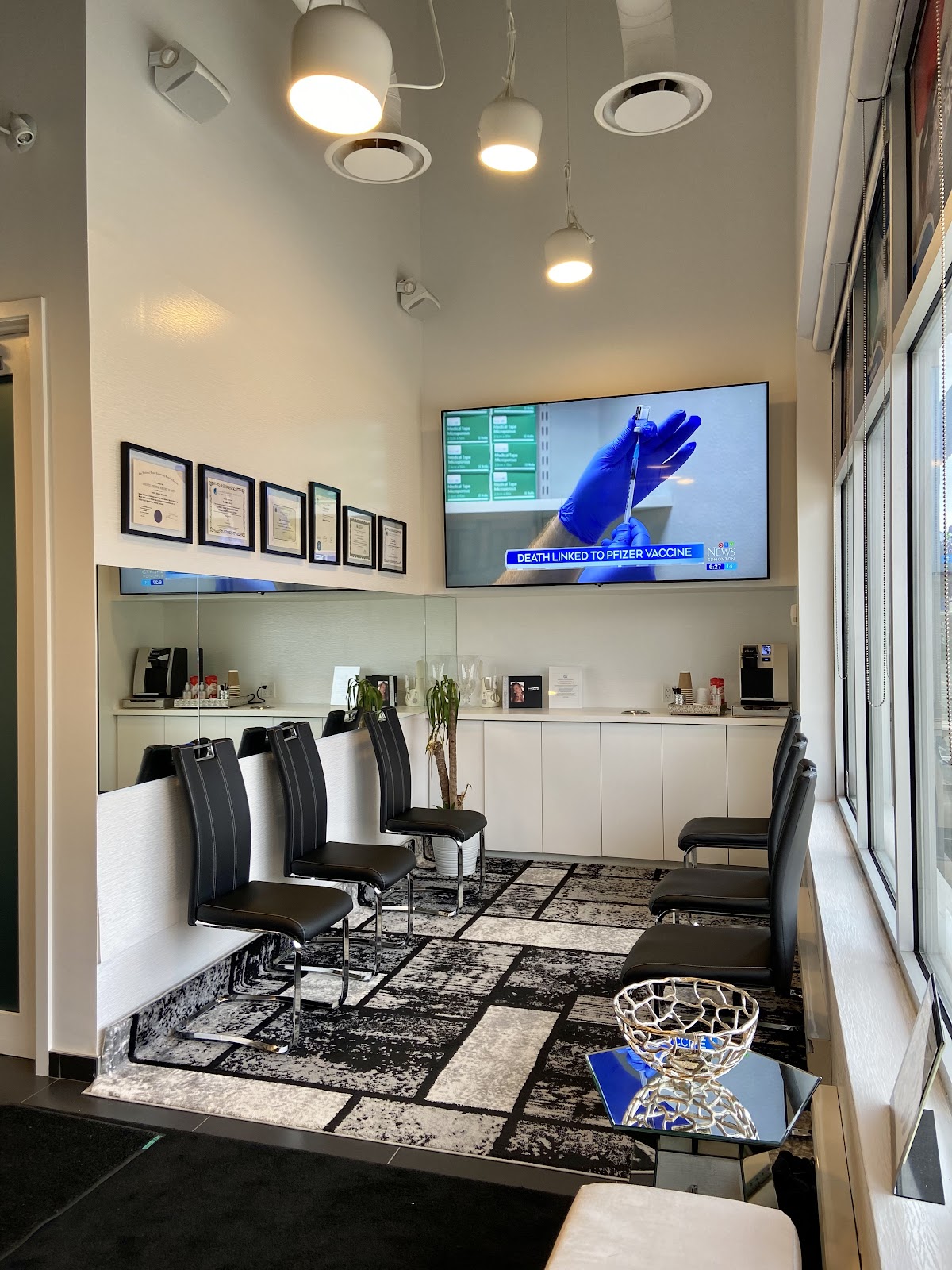 D&D Dental Clinic dental clinic in Mill Woods - Photo 2
