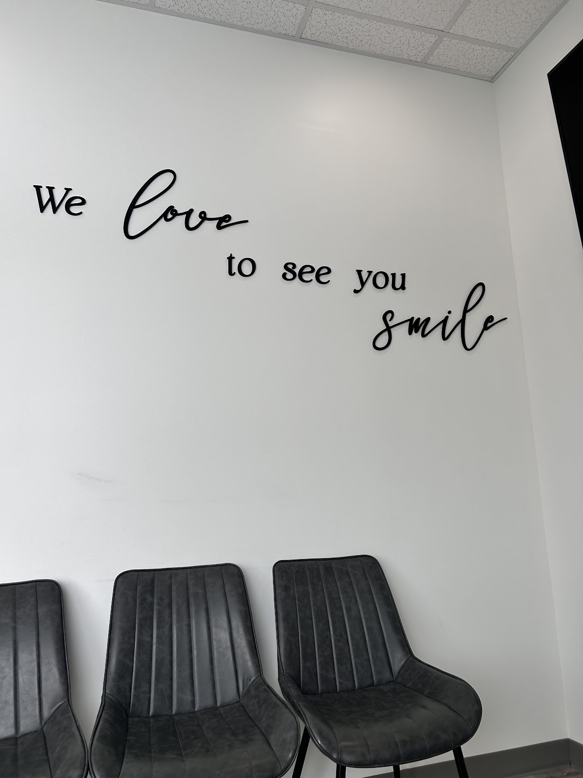 Harvest Hills Dental dental clinic in Edmonton - Photo 8
