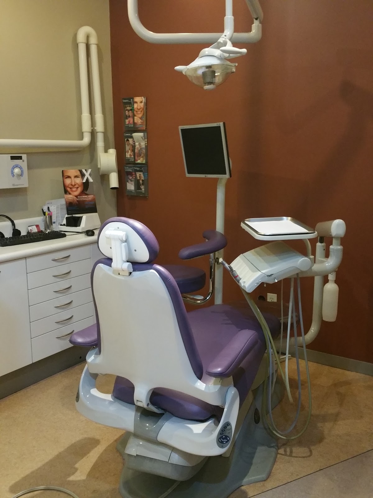 Signature Smilez Family Dental dental clinic in Lake District - Photo 2
