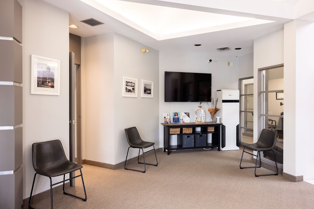 Uptown Guelph Dental dental clinic in Guelph - Photo 6