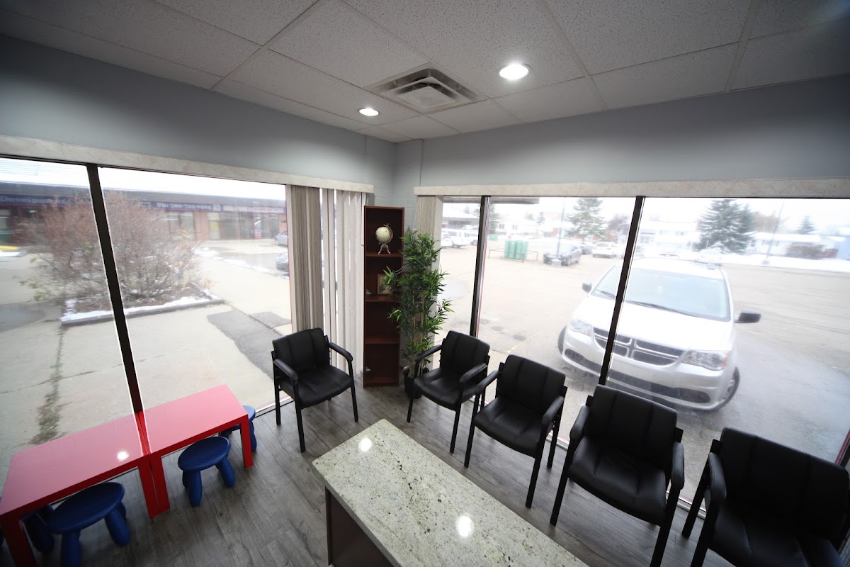 Hillview Family Dental (CDCP Accepted) dental clinic in Mill Woods - Photo 7