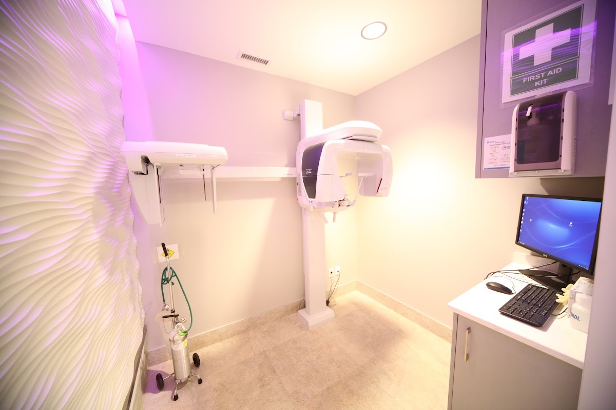 Urban Smiles dental clinic in Edmonton - Photo 9