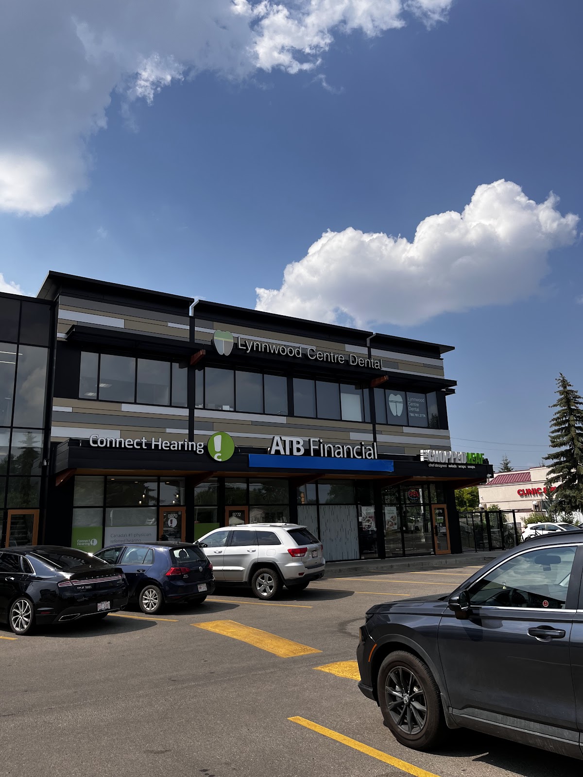 Lynnwood Centre Dental dental clinic in Edmonton - Photo 6