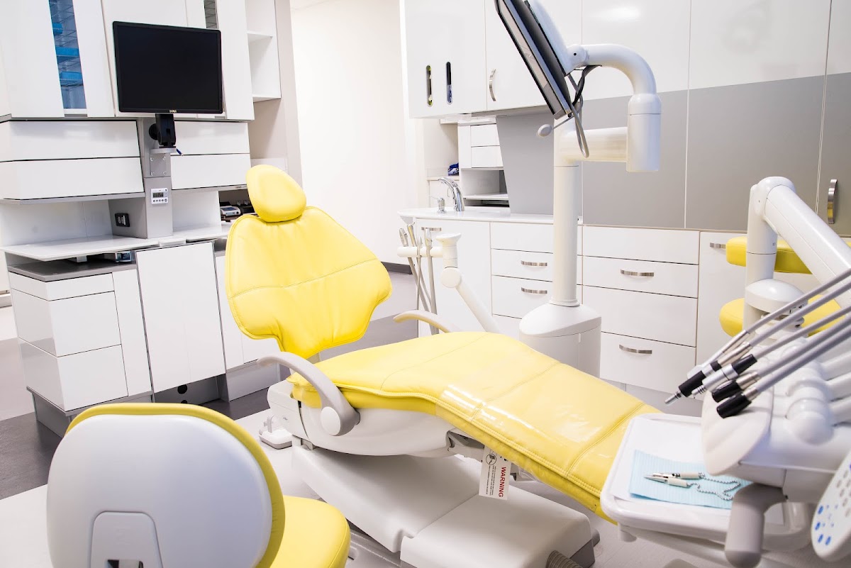 Lynnwood Centre Dental dental clinic in Edmonton - Photo 9