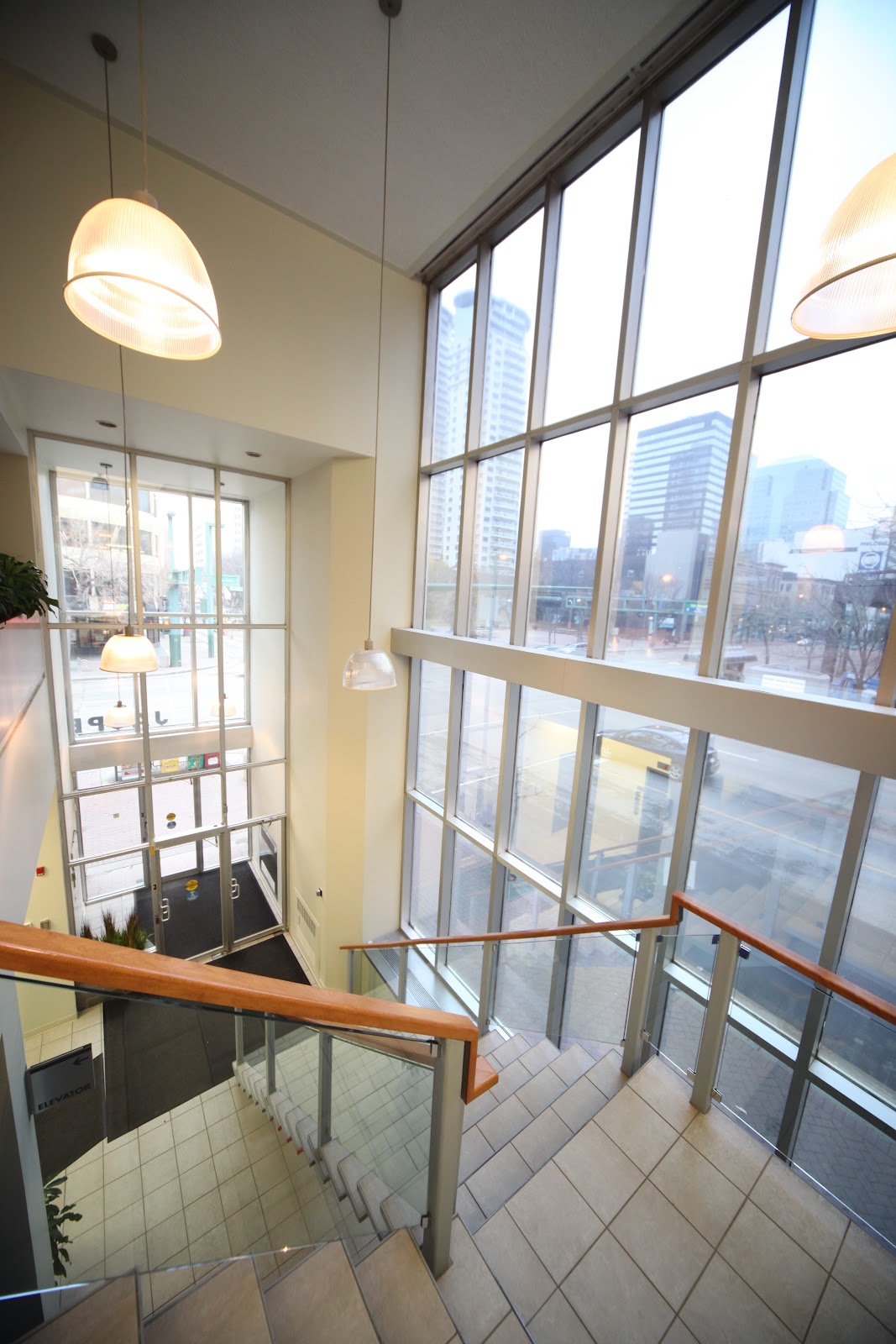 Jasper Avenue Dental dental clinic in Edmonton - Photo 10