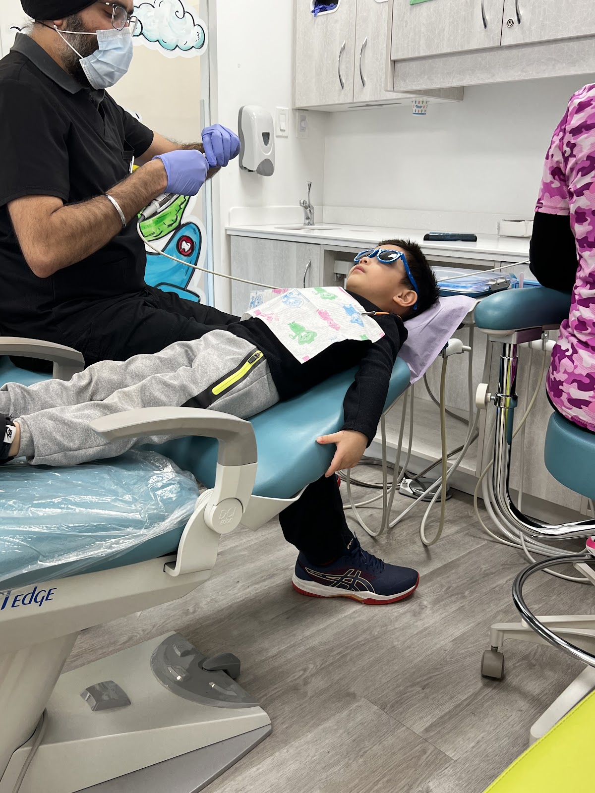 Kidz Dental Care dental clinic in Surrey - Photo 8