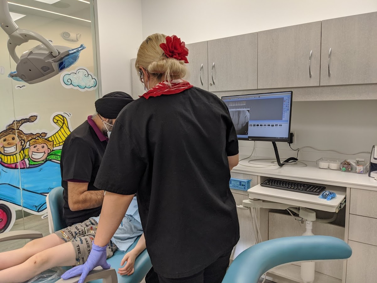 Kidz Dental Care dental clinic in Surrey - Photo 10