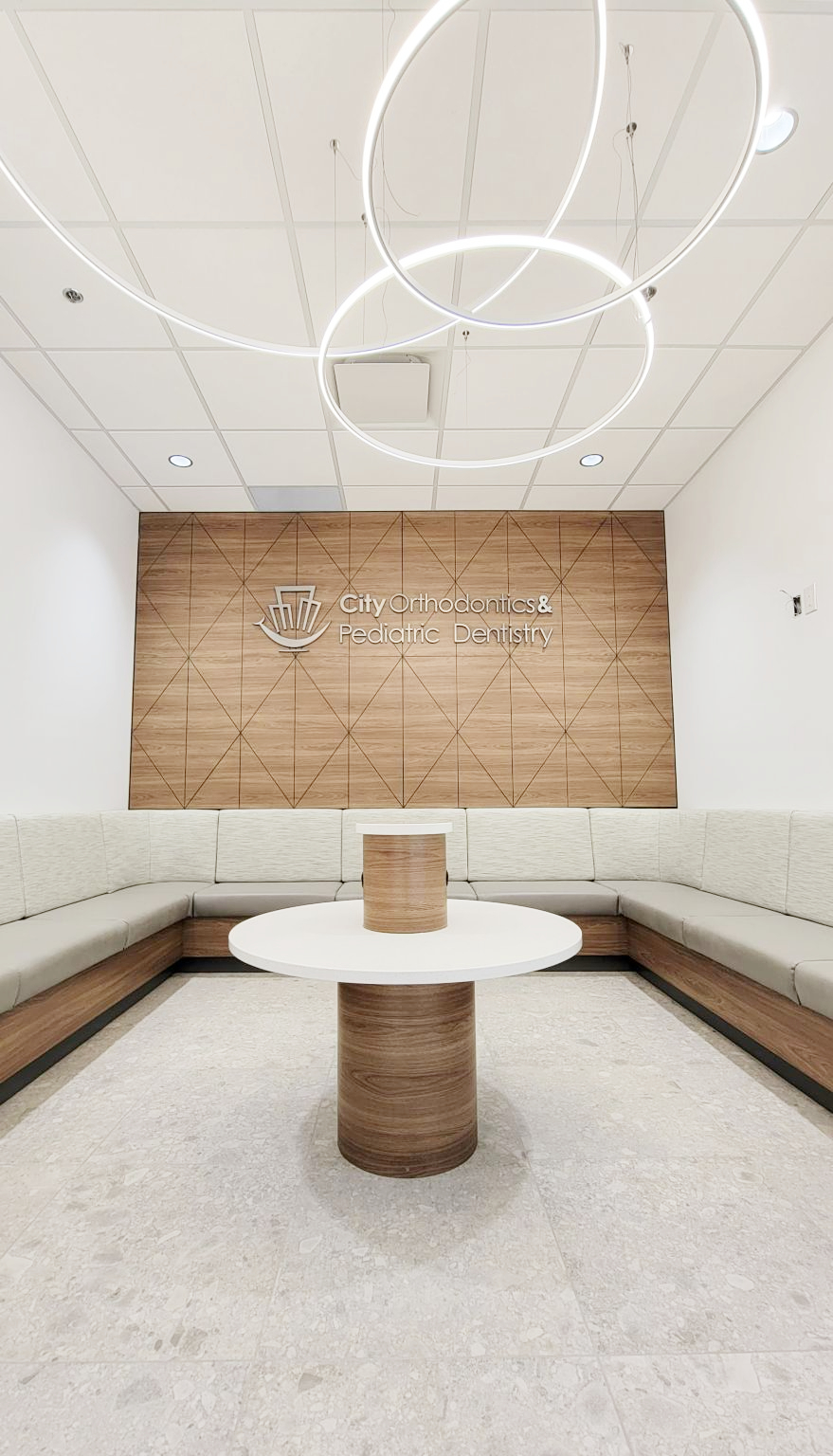 City Orthodontics & Pediatric Dentistry - Northeast Edmonton (Manning) dental clinic in Edmonton - Photo 1