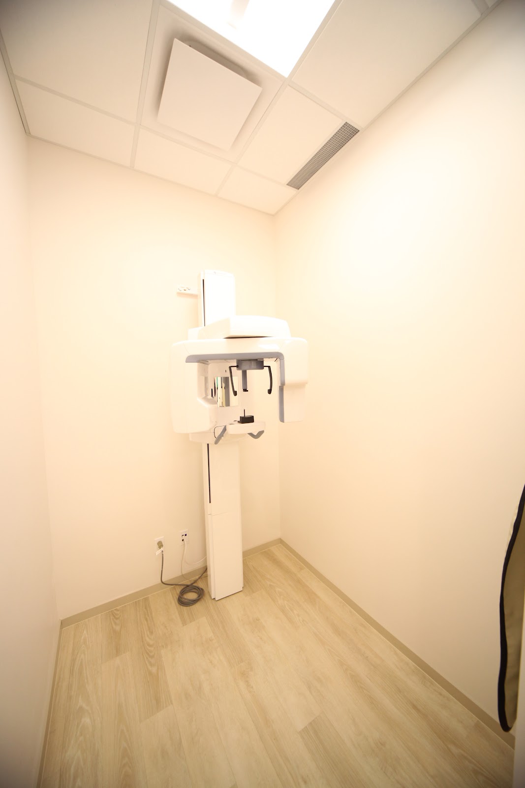 Hawkstone Dental Clinic dental clinic in Edmonton - Photo 6
