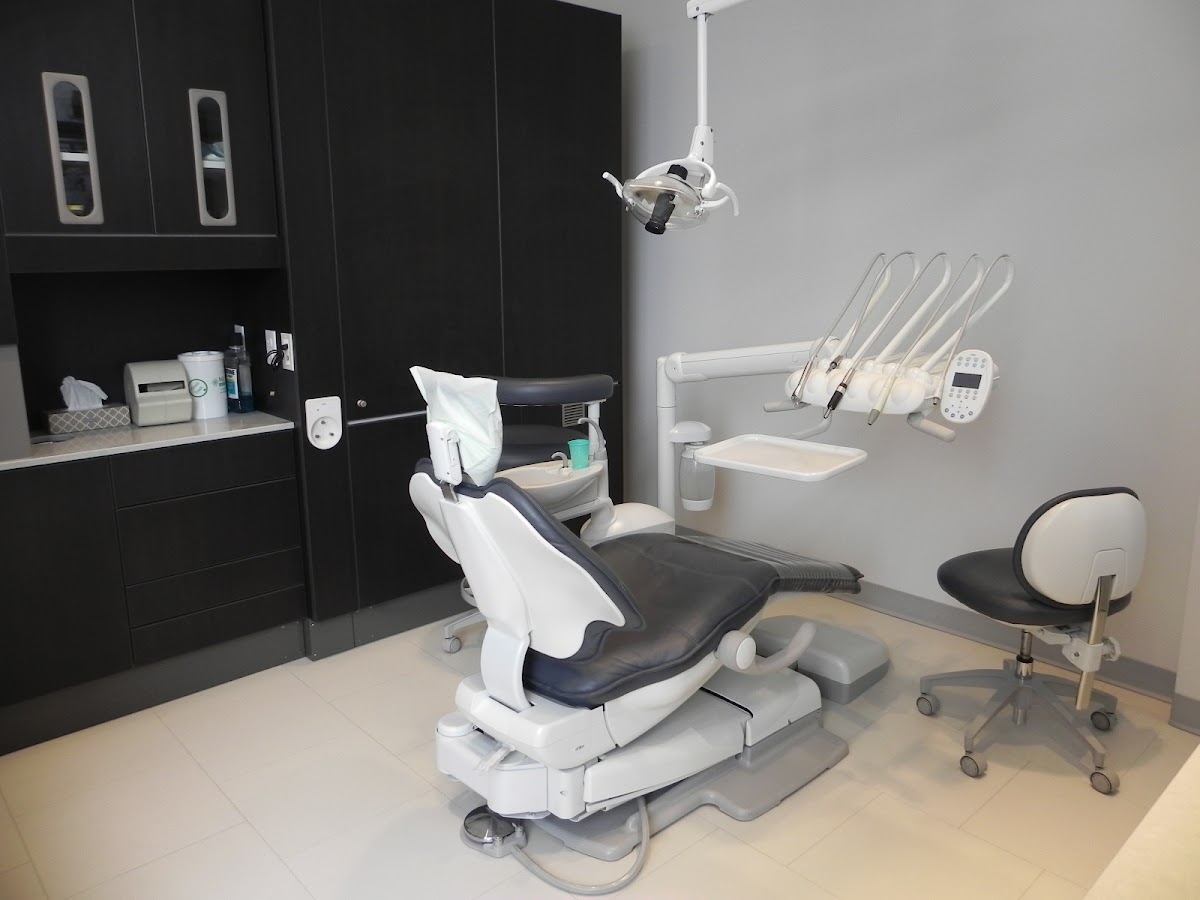 Impression Dental Clinic dental clinic in Edmonton - Photo 3