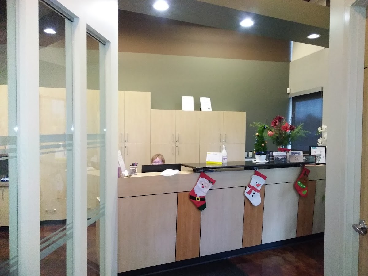Ushko Trevor Dr dental clinic in Edmonton - Photo 2