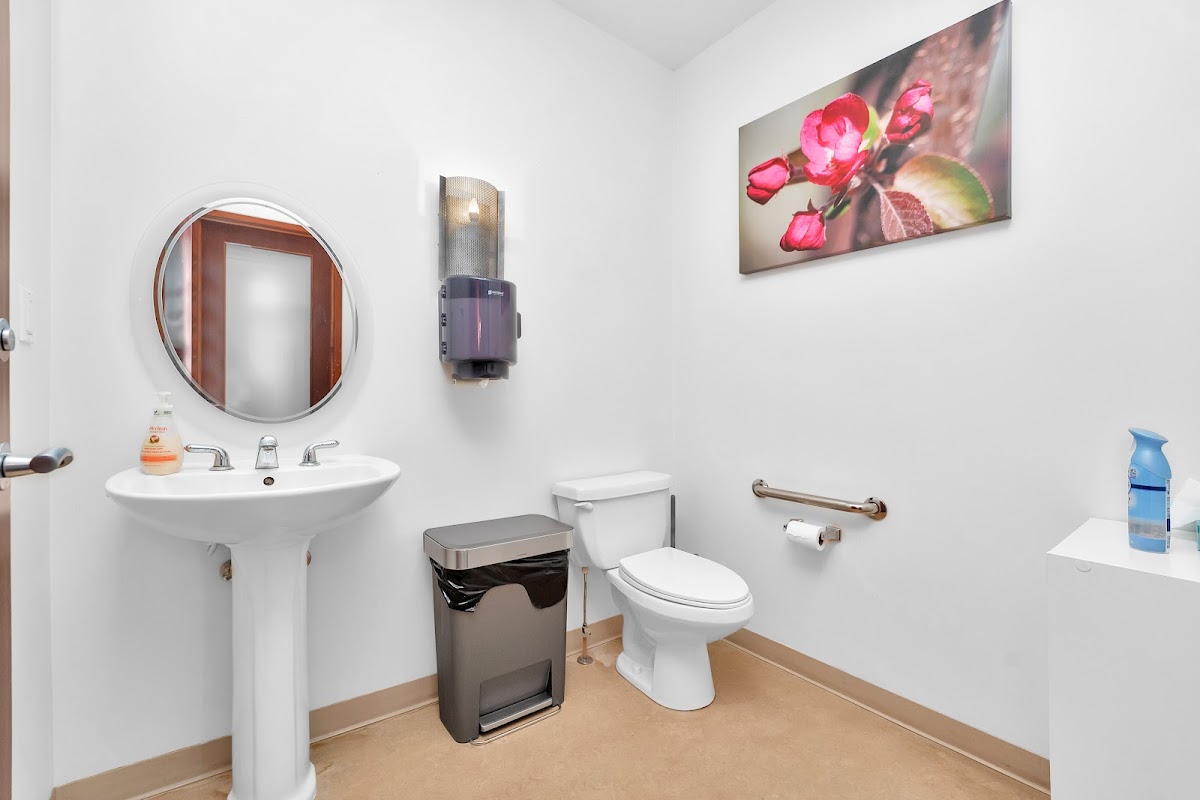 Capital Dental Choice West Edmonton dental clinic in Edmonton - Photo 6