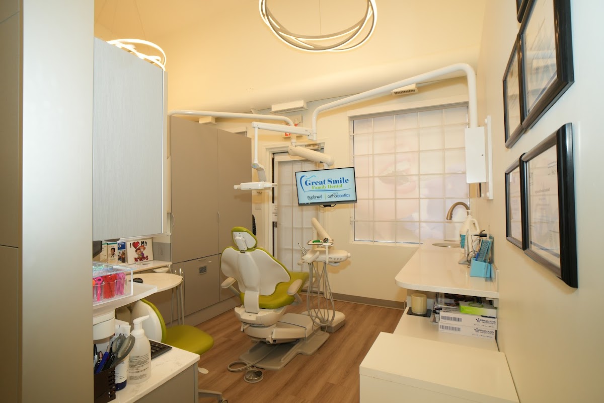 Great Smile Family Dental dental clinic in Edmonton - Photo 2