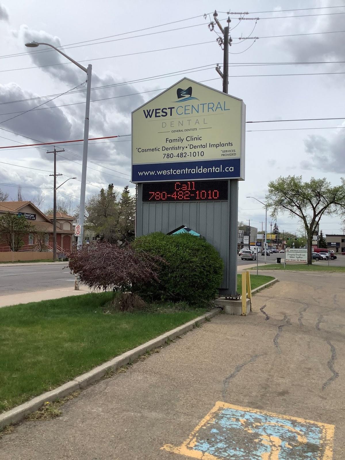 West Central Dental dental clinic in Edmonton - Photo 10