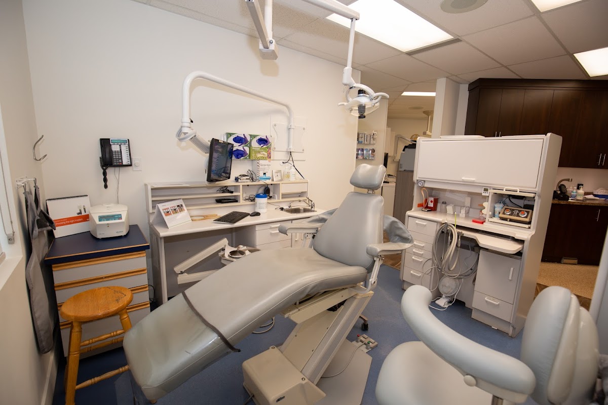 52nd Street Dental Clinic dental clinic in Red Deer - Photo 1