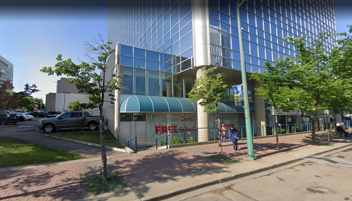 Uptown Dental Centre dental clinic in Edmonton - Photo 5