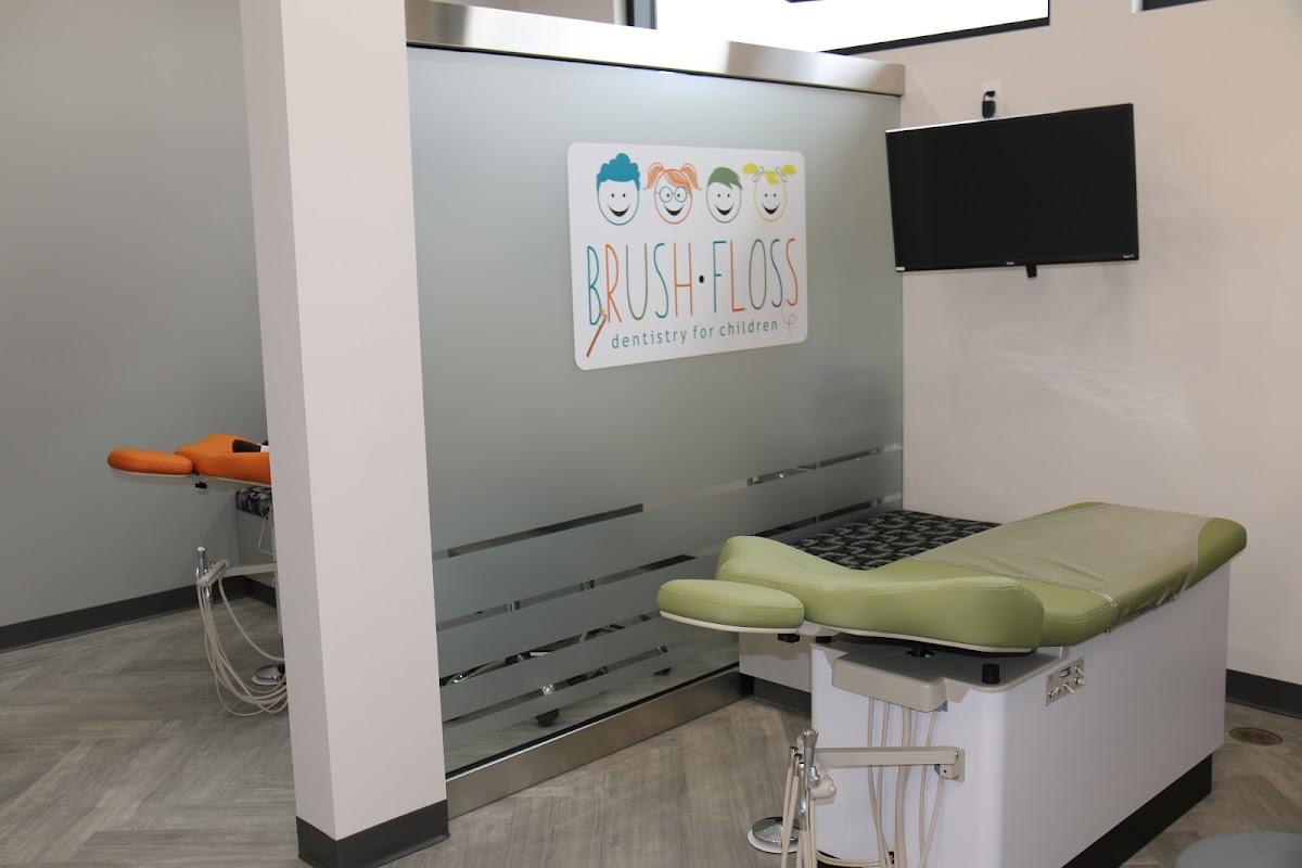 Brush - Floss Dentistry For Children dental clinic in 101 - Photo 7