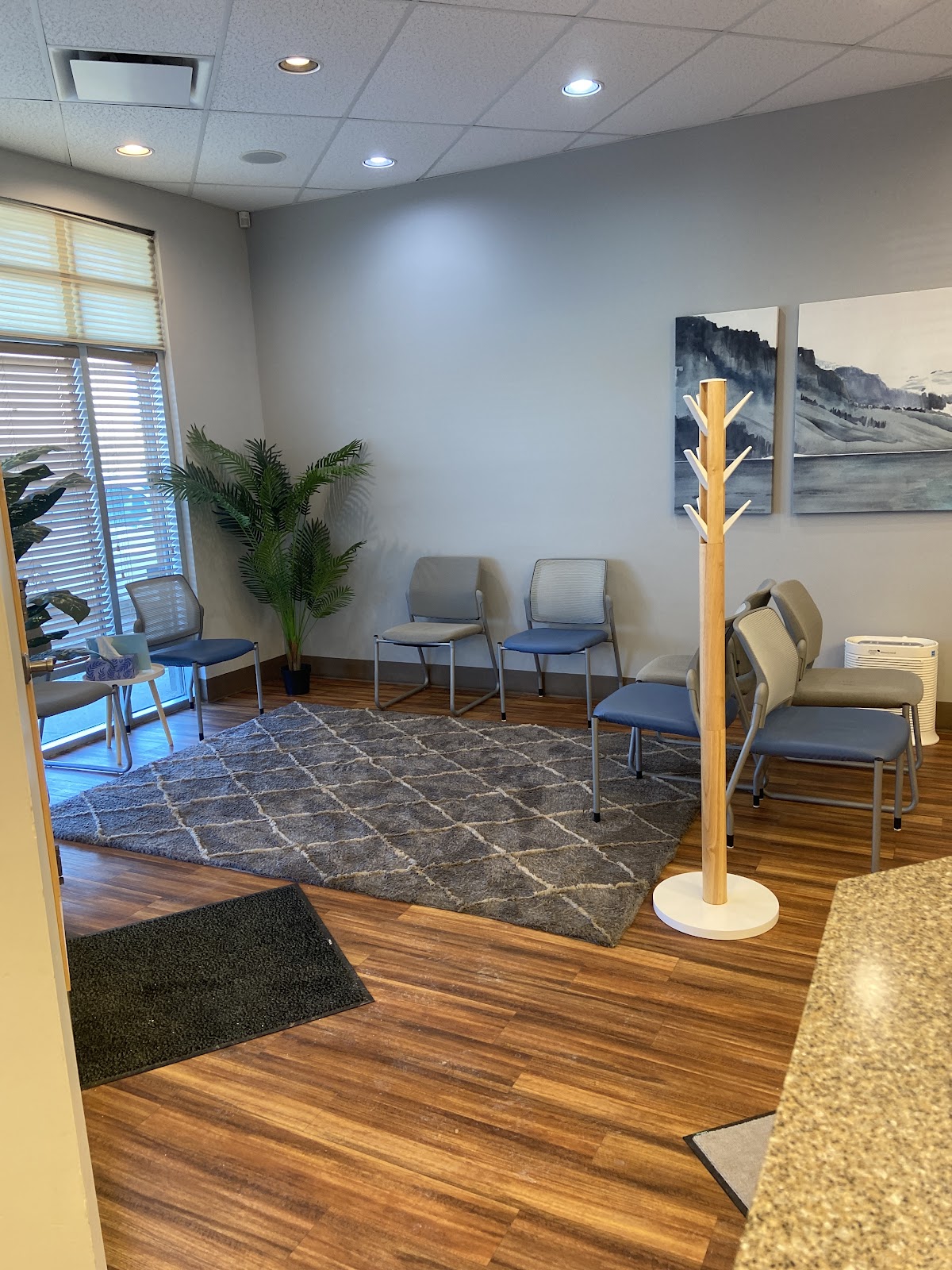 Southpointe Dental in Red Deer dental clinic in Red Deer - Photo 3