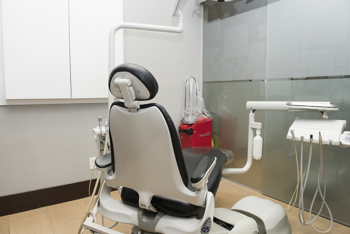 Sierra Springs Dental Airdrie dental clinic in Airdrie - Photo 3