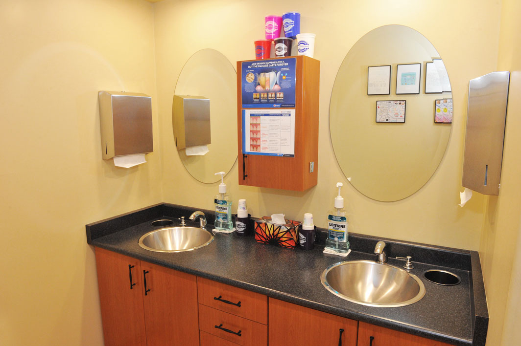 North Burnaby Orthodontics dental clinic in Burnaby - Photo 6