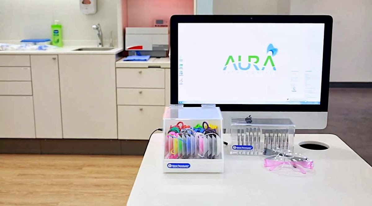 Aura Orthodontics - Scottsdale Surrey dental clinic in Surrey - Photo 4