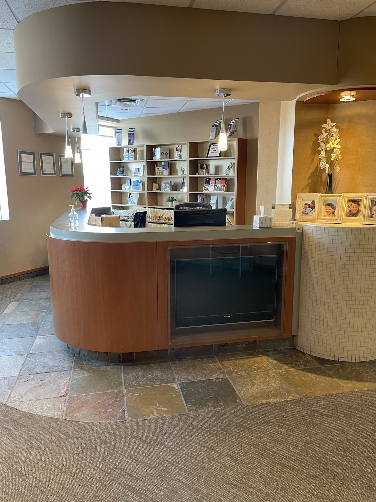 Abougoush Family Dental Care dental clinic in Calgary - Photo 3