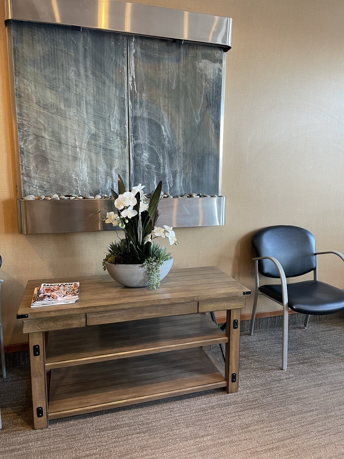 Abougoush Family Dental Care dental clinic in Calgary - Photo 5