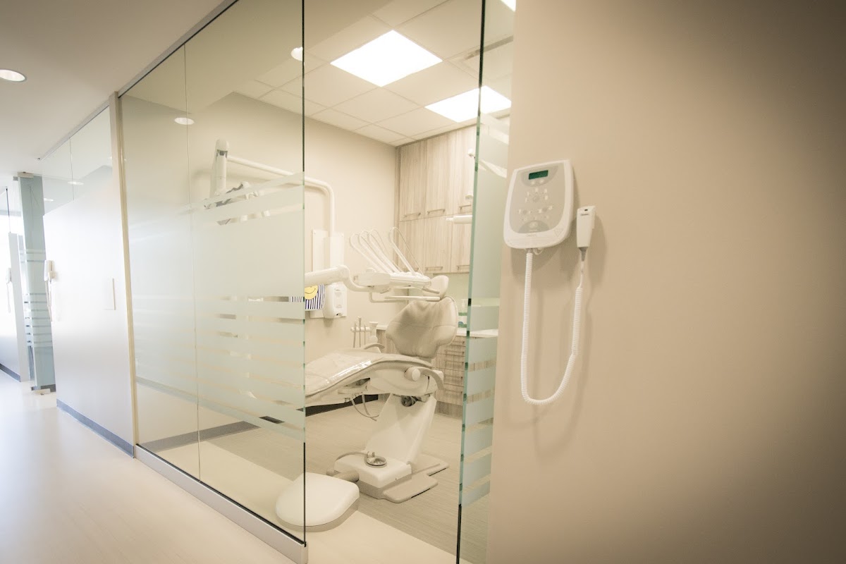 South Airdrie Smiles dental clinic in Airdrie - Photo 7
