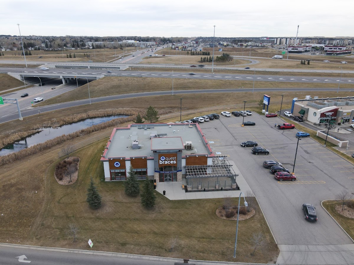 Quest Braces dental clinic in Airdrie - Photo 6