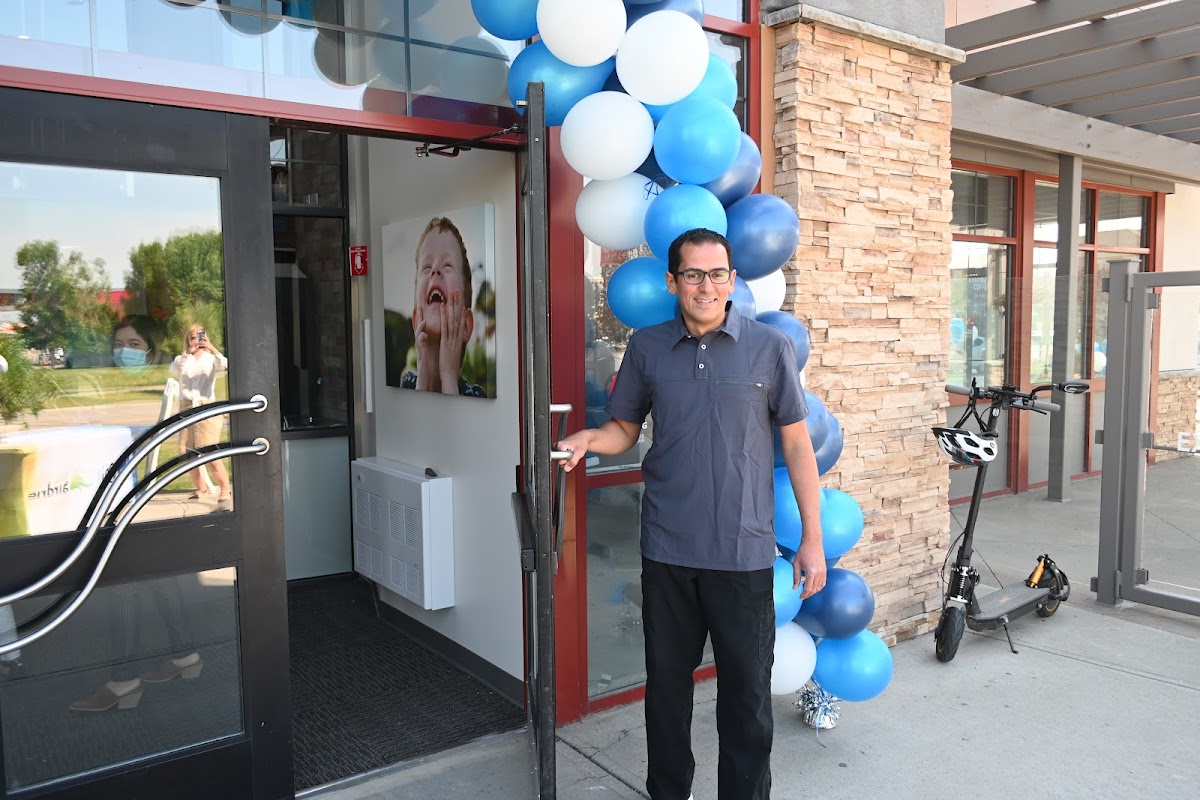Quest Braces dental clinic in Airdrie - Photo 9