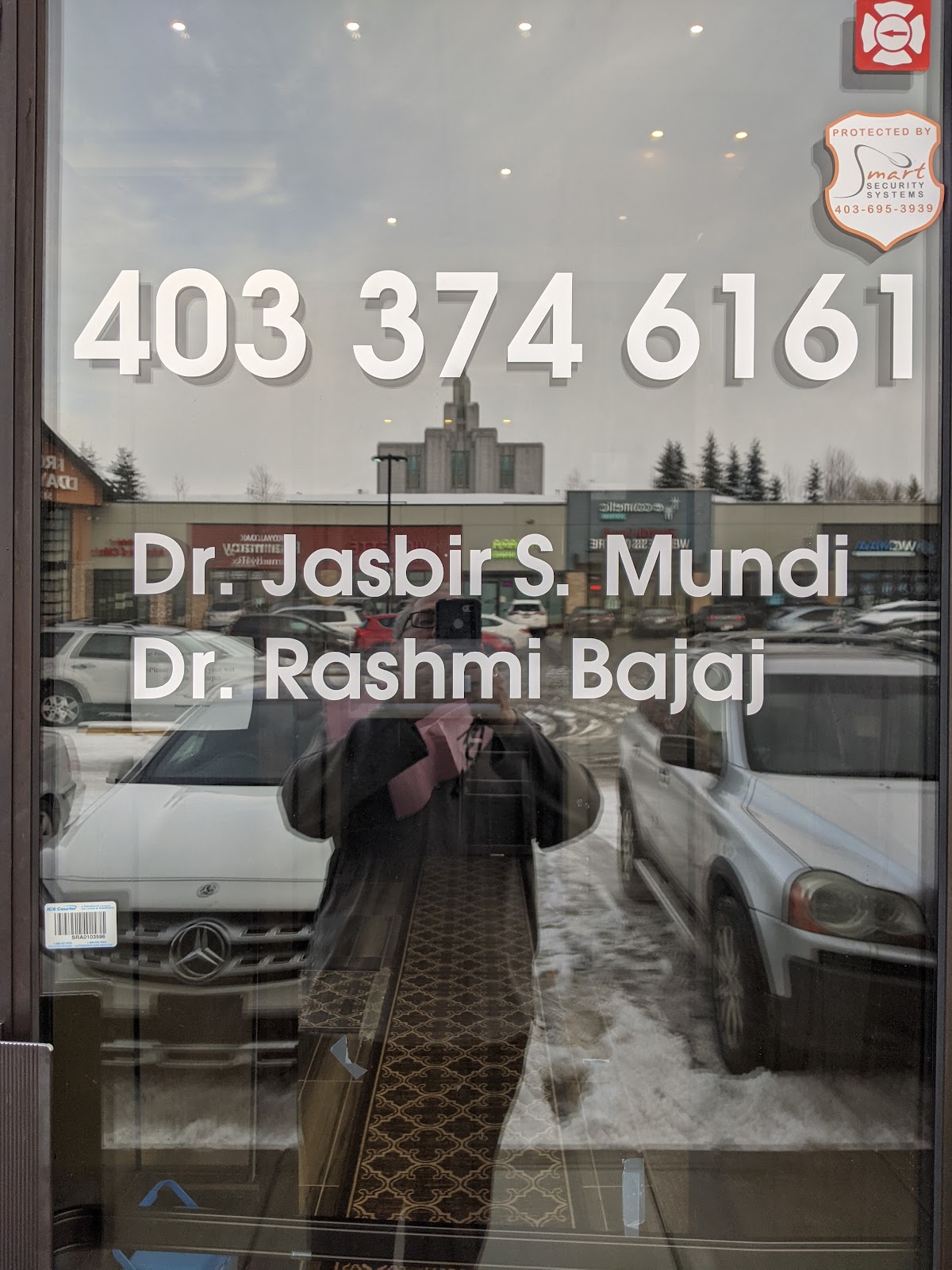 Royal Oak Smiles dental clinic in Calgary - Photo 6