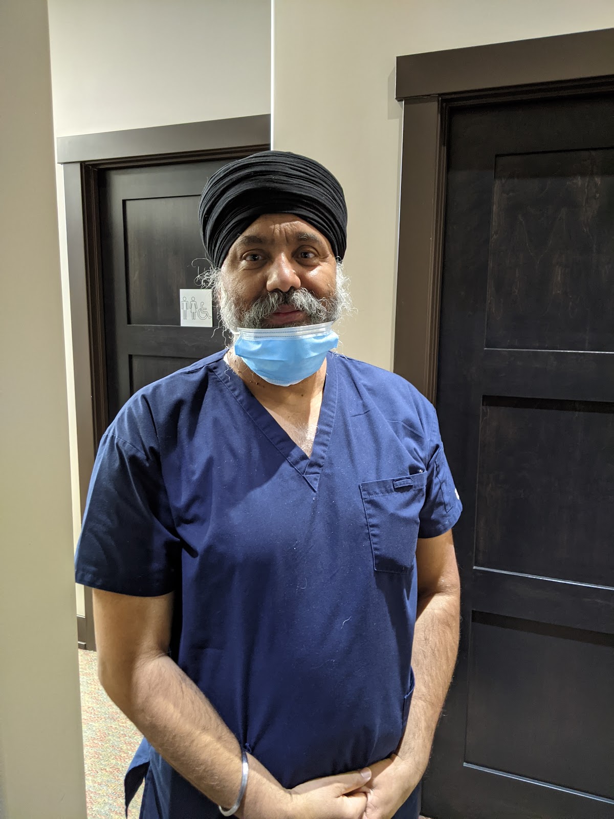 Royal Oak Smiles dental clinic in Calgary - Photo 8