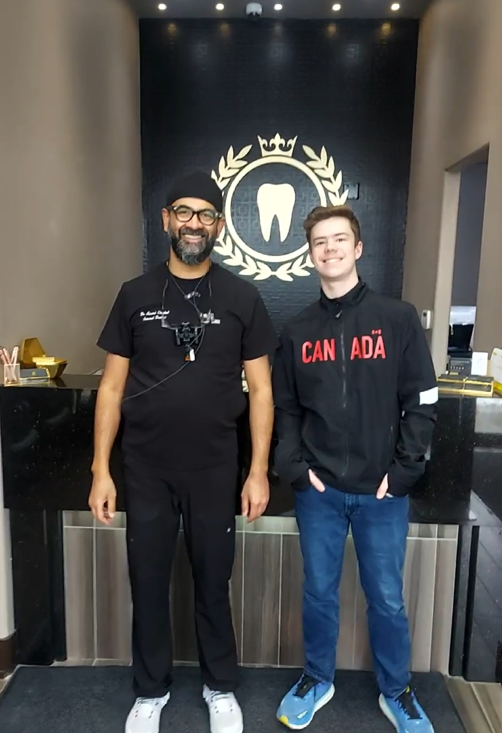 Royal Oak Smiles dental clinic in Calgary - Photo 9