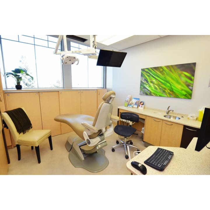 West Market Dental dental clinic in Calgary - Photo 5