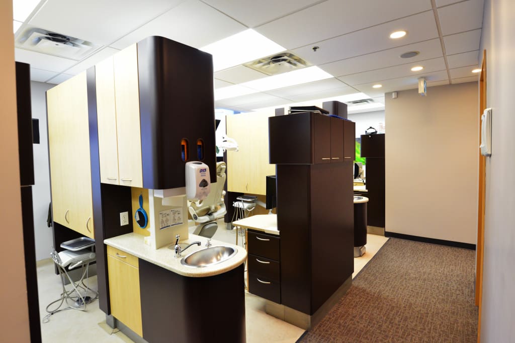 West Market Dental dental clinic in Calgary - Photo 9