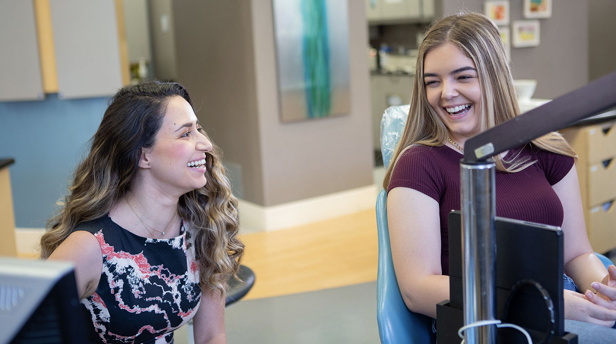 Davis Orthodontics dental clinic in Old Toronto - Photo 10