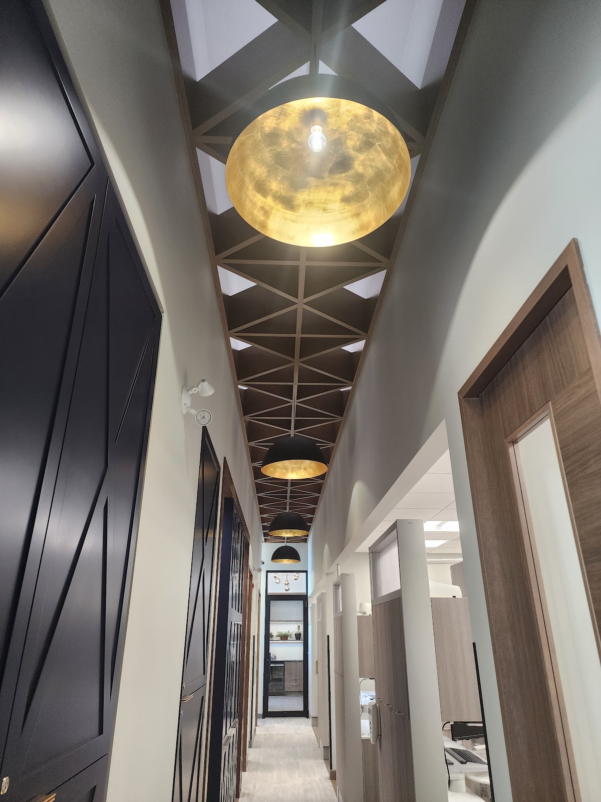 Monarch Landing Dental Clinic dental clinic in Calgary - Photo 2