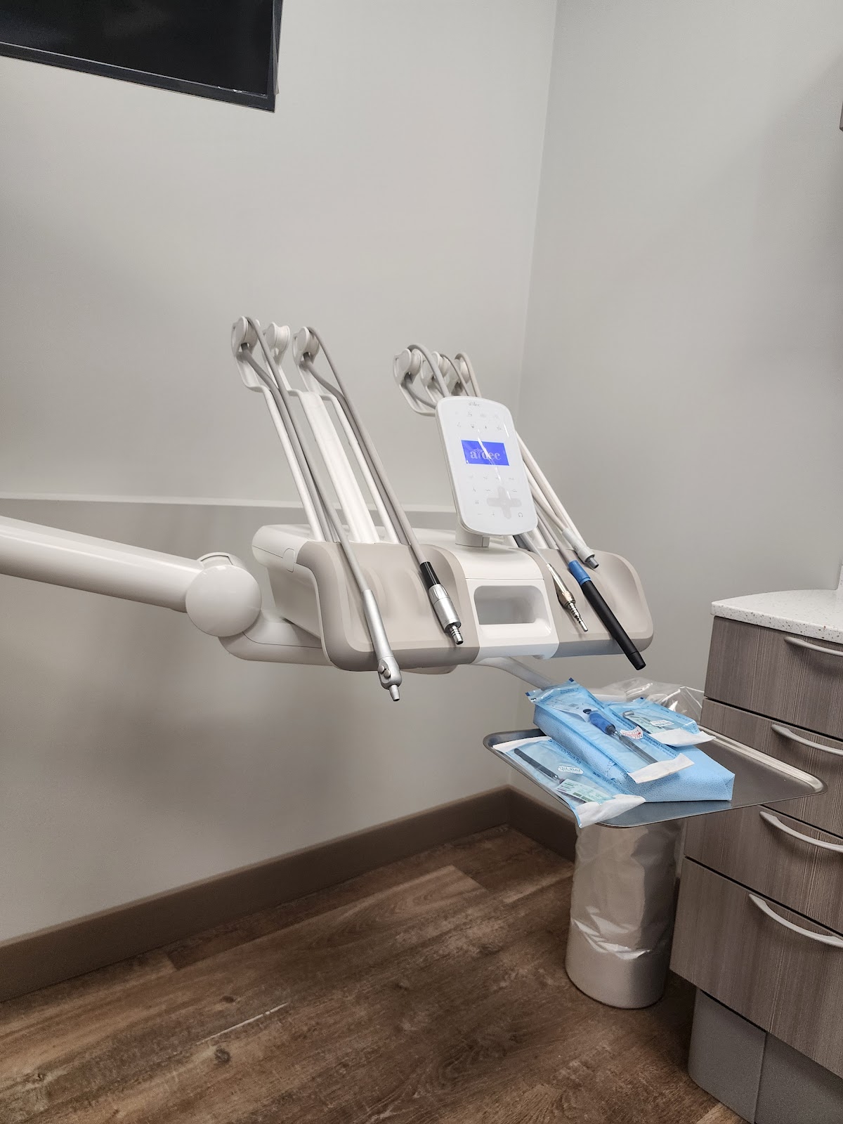 Monarch Landing Dental Clinic dental clinic in Calgary - Photo 3