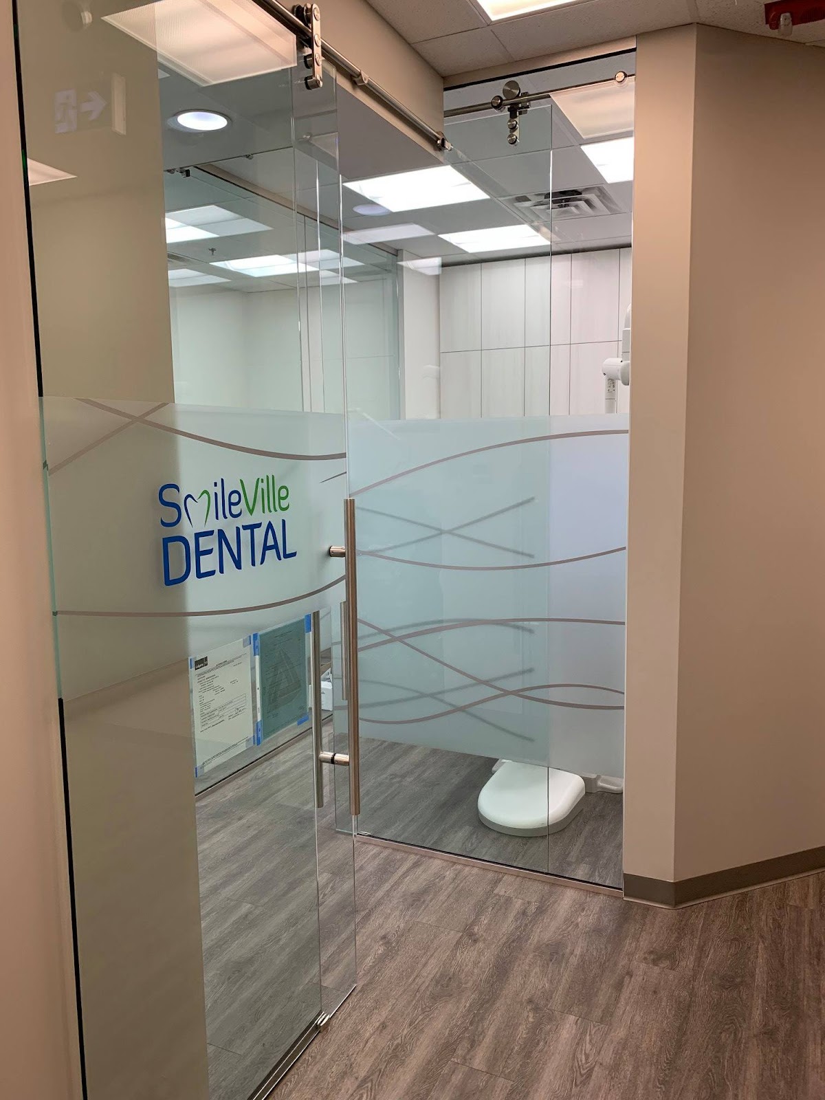 Smileville Dental dental clinic in Calgary - Photo 6